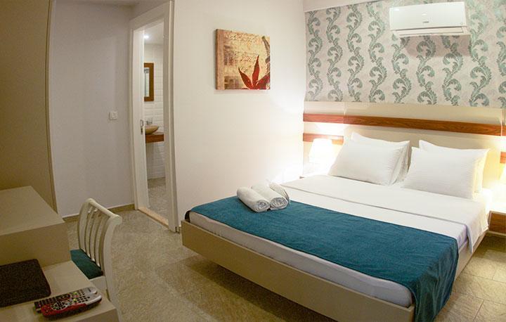 Blue Marin Hotel Битез Екстериор снимка