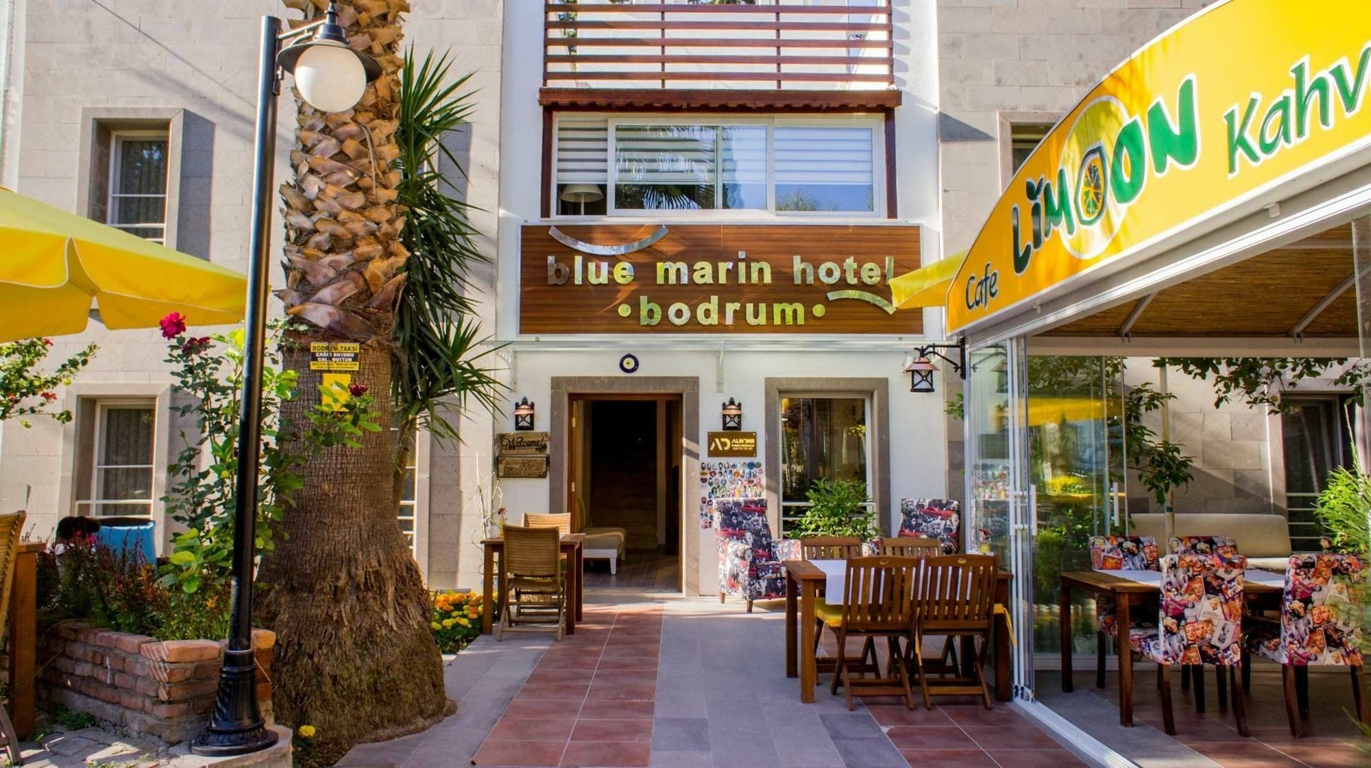 Blue Marin Hotel Битез Екстериор снимка