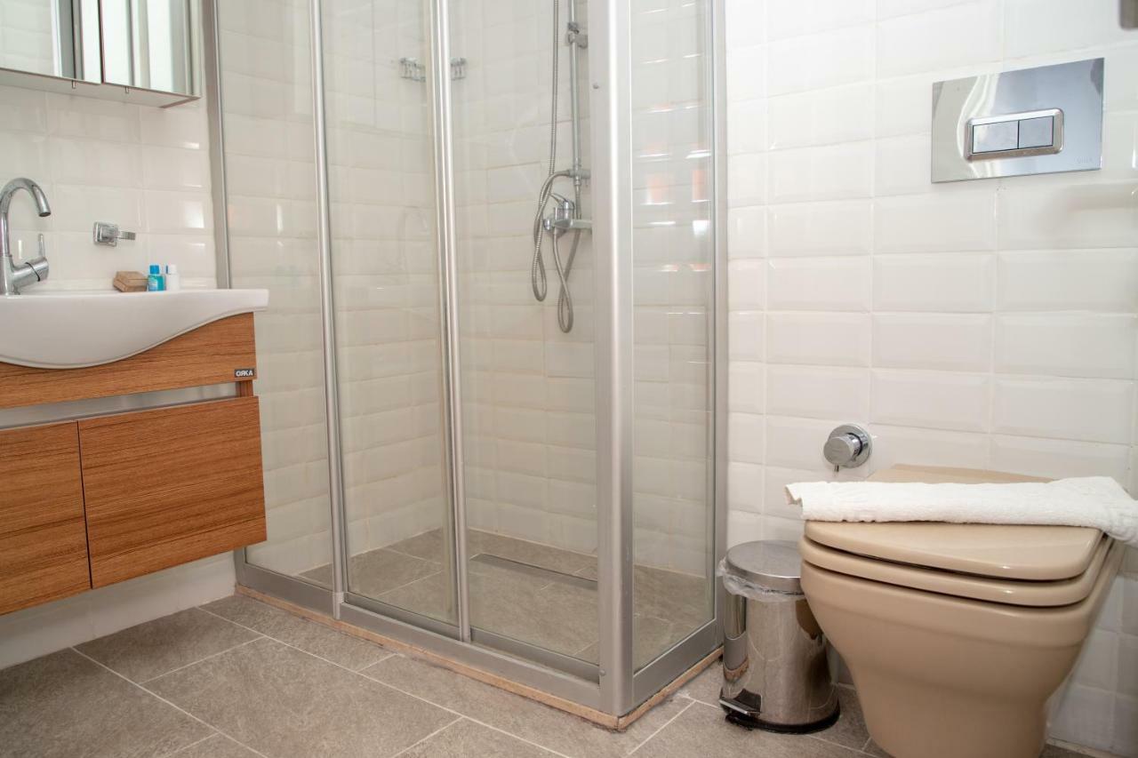 Blue Marin Hotel Битез Екстериор снимка