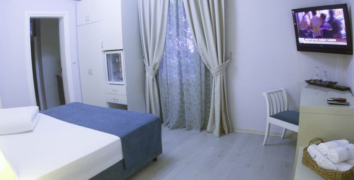 Blue Marin Hotel Битез Екстериор снимка
